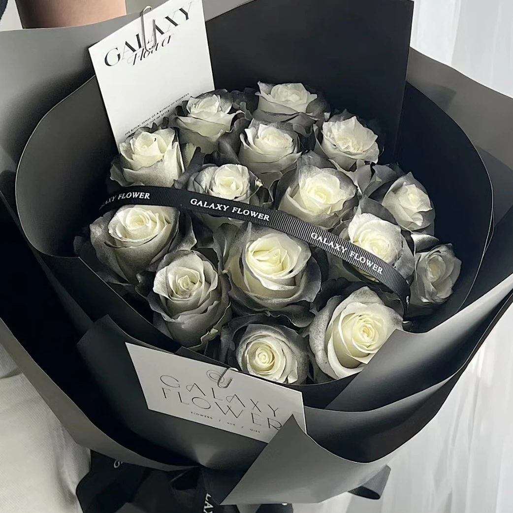 【全国配送】高级感黑骑士花束送男友苏格兰玫瑰鲜花同城配送花速递