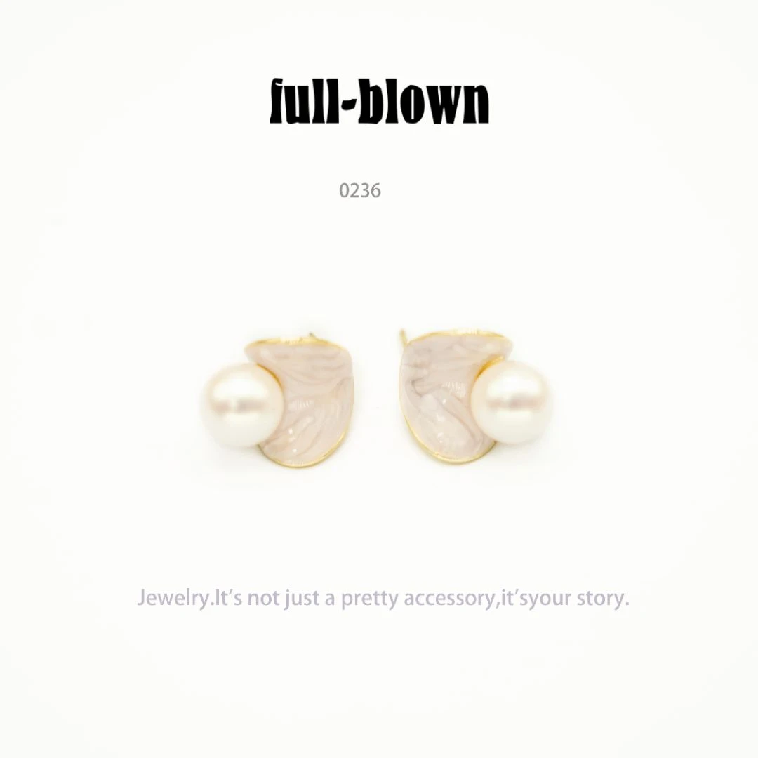 铜 FB时尚气质耳环新款小众设计高级感耳钉耳饰～0236