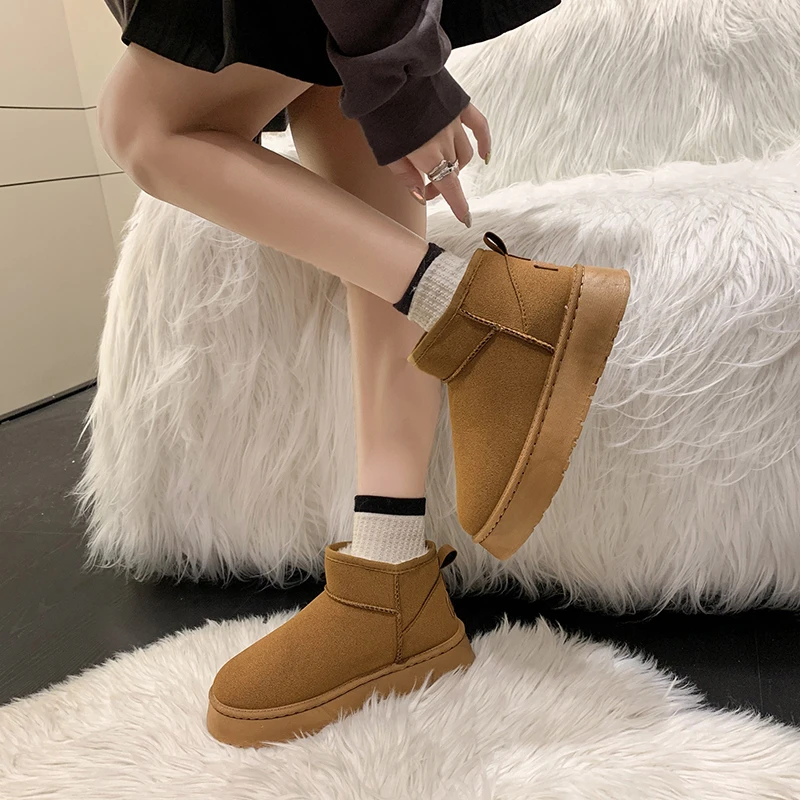 周冬雨同款加绒抗寒保暖厚底棉鞋爆款百搭冬季新款秋冬雪地靴