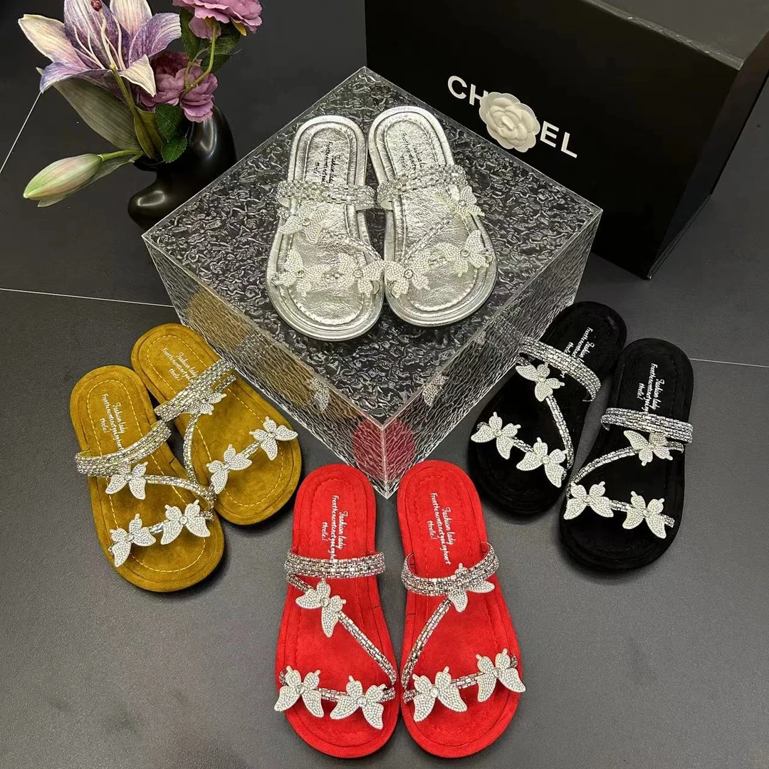 2024夏季时尚百搭平底小众外穿水钻交叉绑带三只蝴蝶网红凉拖鞋