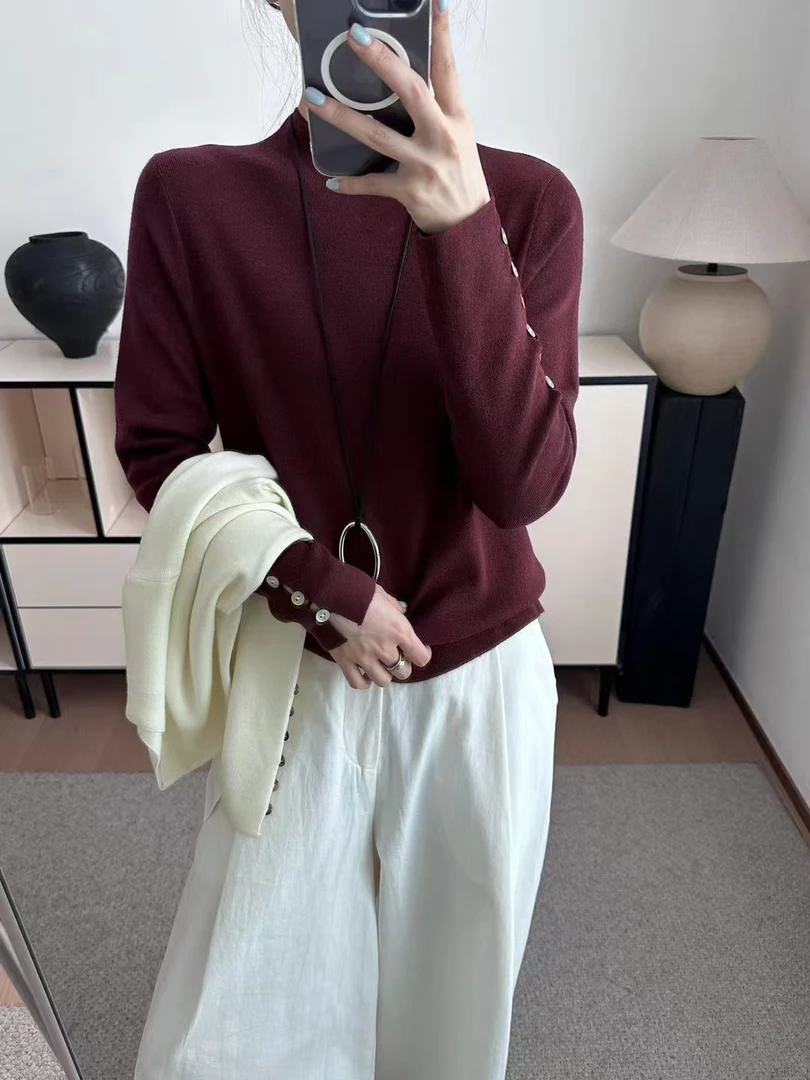 3115袖口排扣毛衣冬款设计感长袖百搭秋冬套头半高领