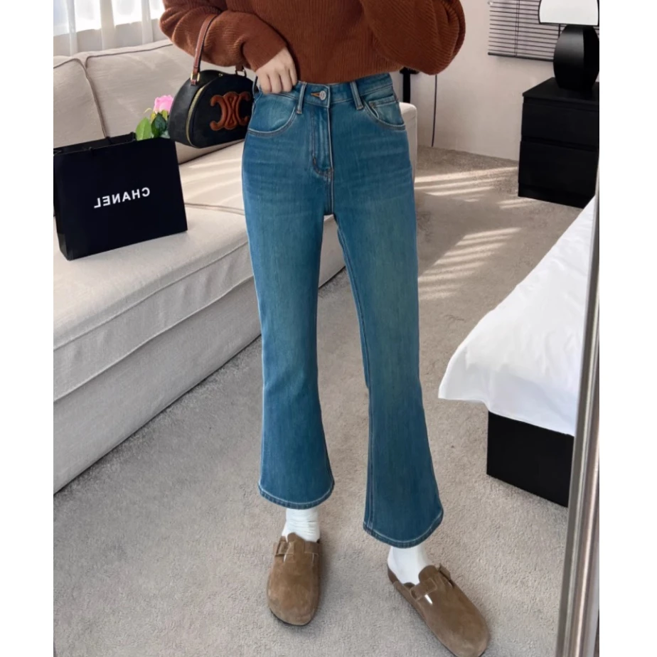 2024秋季新款蓝色微喇叭牛仔裤梨型身材高腰修身显瘦喇叭九分裤子