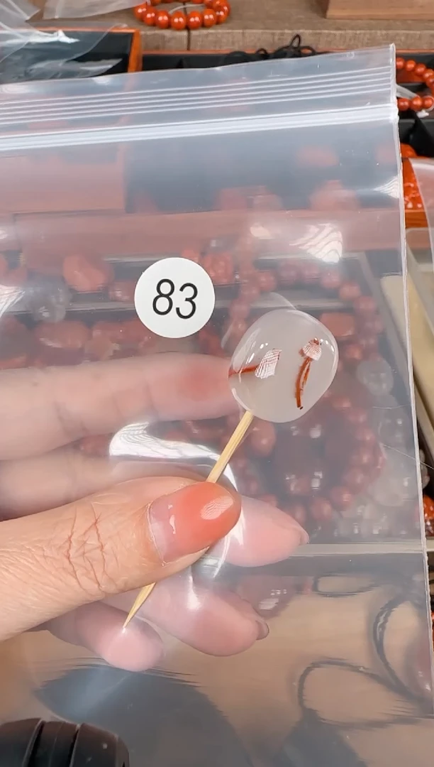【闪购商品】南红玛瑙颈饰未镶嵌原矿无优化南红桶珠