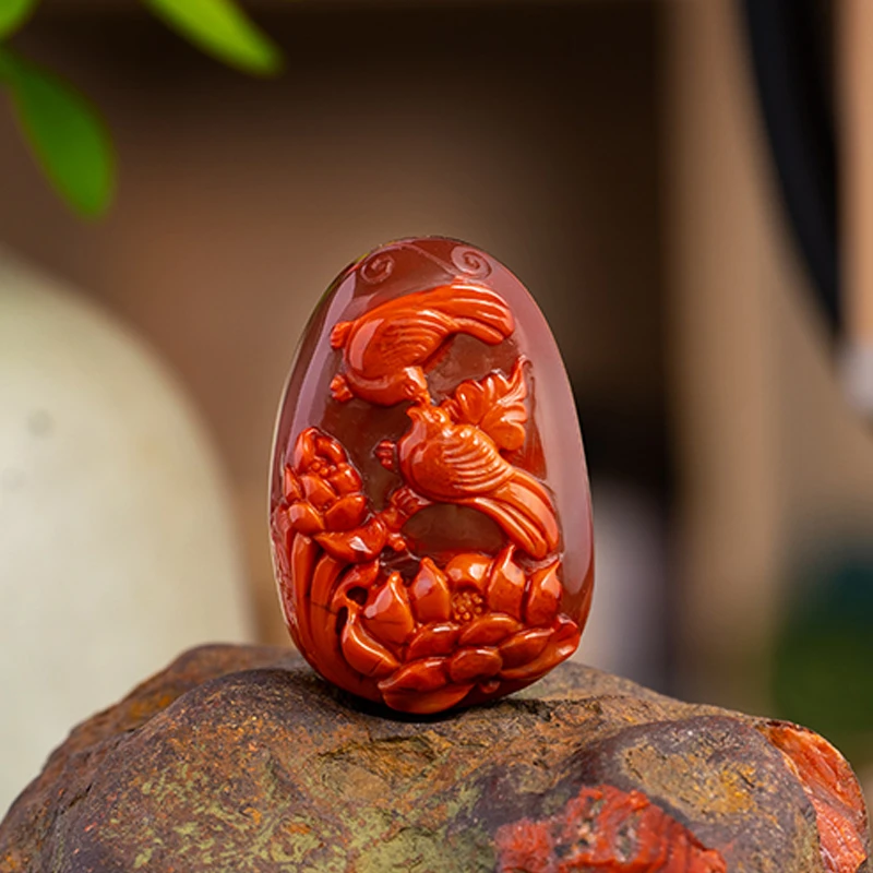 原矿无胶无裂南红吊鹊踏花枝坠雕刻件南红玛瑙