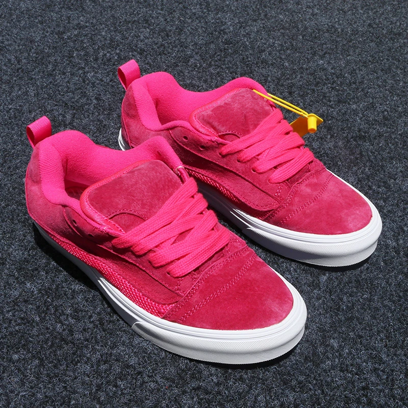 ulzzang板鞋牛仔裤配套男鞋爆款高档轻奢潮牌火龙果色面包鞋时尚