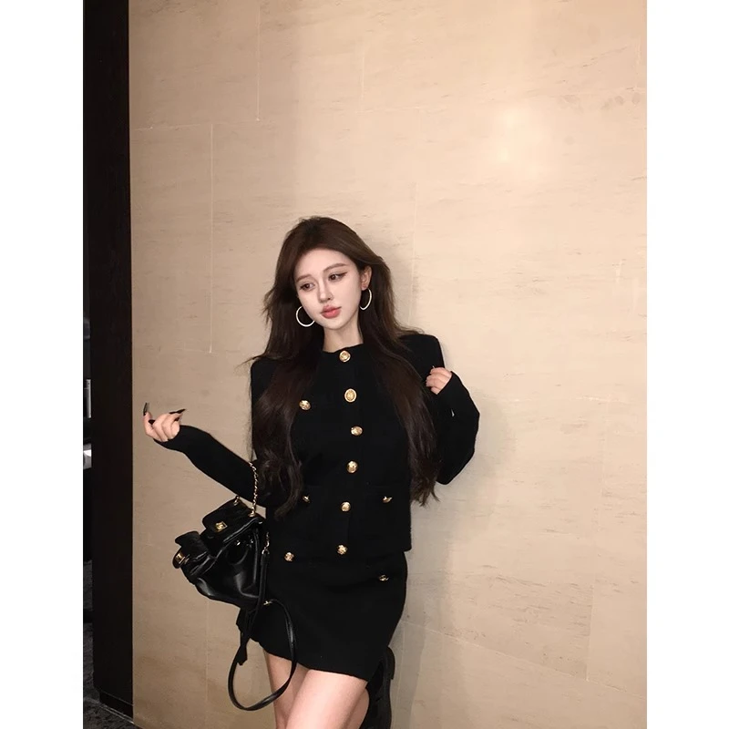 小香风套装裙秋冬新款针织上衣女高级感气质显瘦时尚半身裙两件套