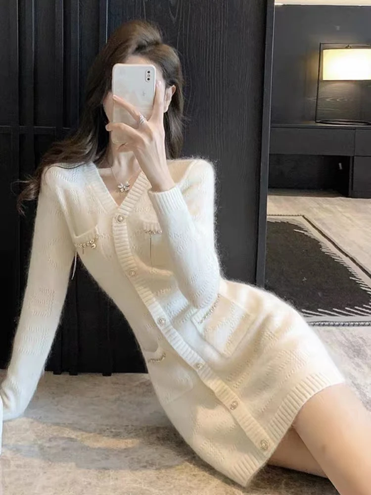 新款小香风针织连衣裙女秋冬装法式高级感气质修身洋气裙子打底