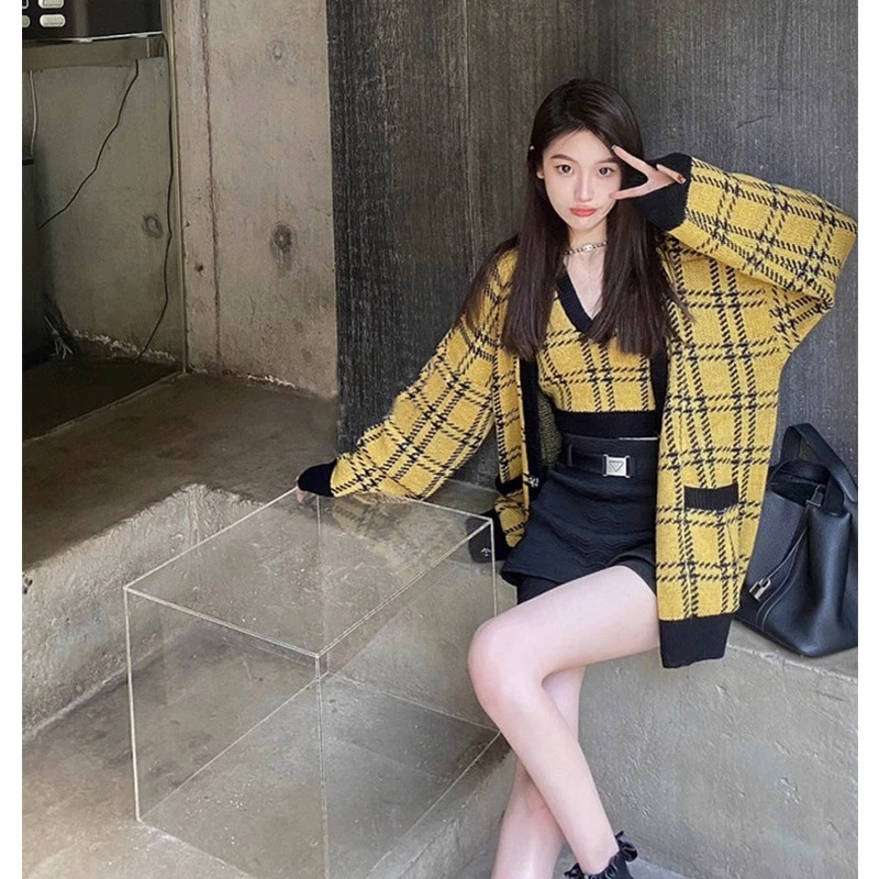 时尚秋冬新款宽松套装复古拼接菱格V领针织开衫外套+背心两件套