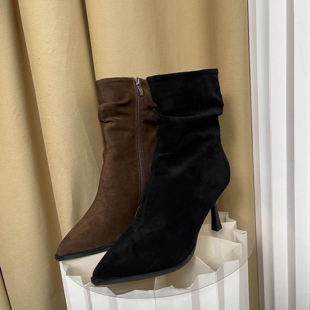 8101新款网红版时尚女靴气质粗跟高跟秋冬瘦瘦靴黑色弹力靴冬季