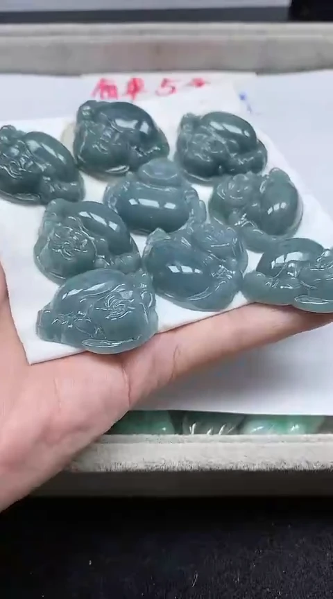 【闪购商品】翡翠颈饰未镶嵌66大佛多样性其一