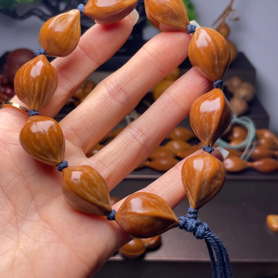 橄榄核核雕K原皮素核