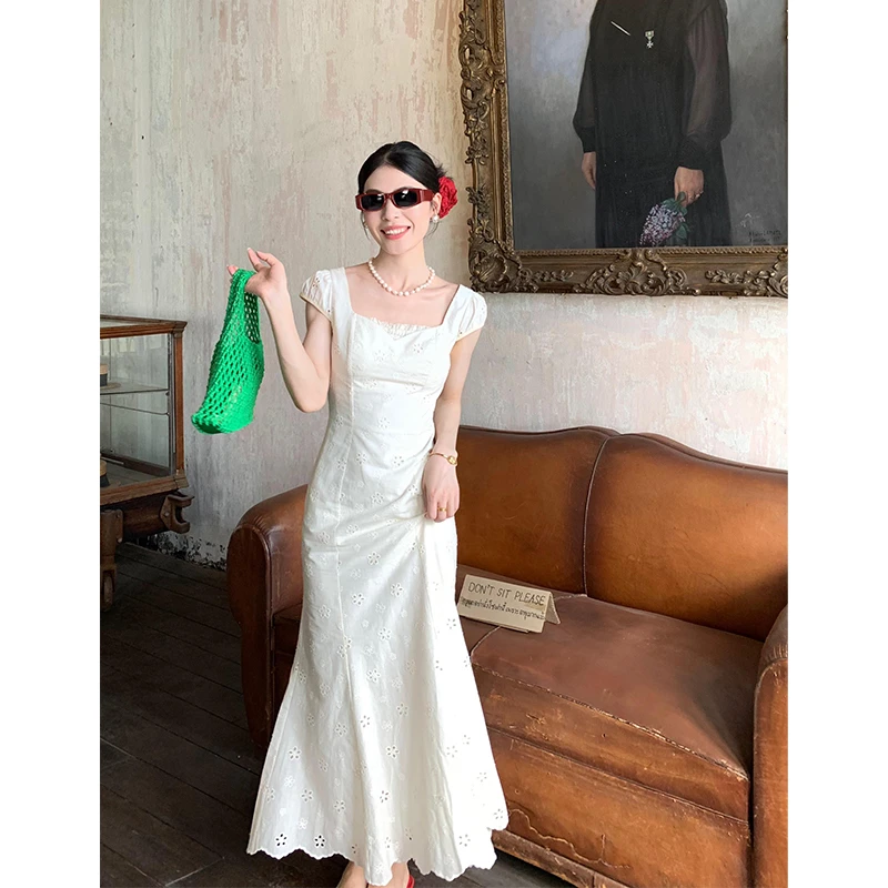 刺花以夏 法式复古小飞袖绣花镂空收腰显瘦小众连衣裙38198-33866