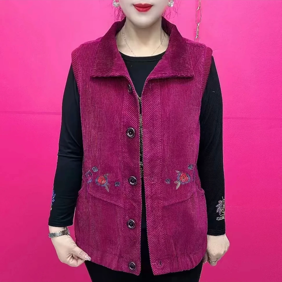 刺绣小花马甲中年妈妈装气质网红中老年复古民族风百搭时尚