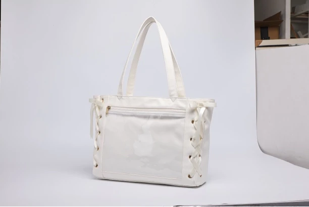 日系防盗夏季简约风拼接双肩背包拉链白色软包女士女生休闲百搭