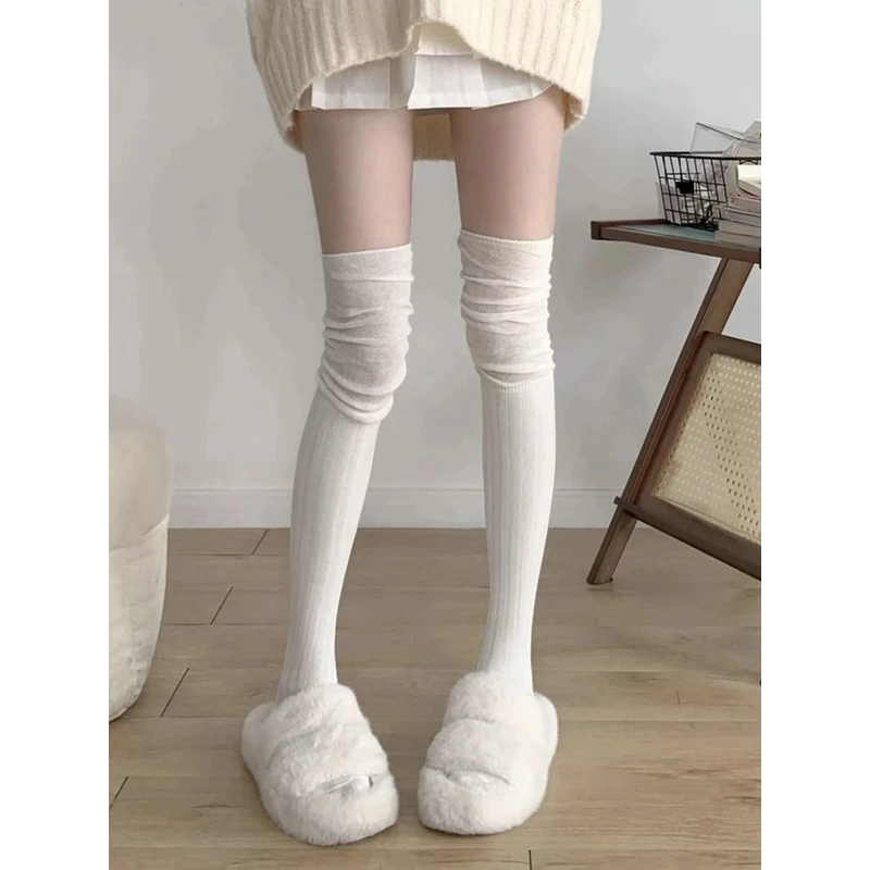 配靴子的袜子女长筒过膝袜白色秋冬棉质堆堆美拉德冬季长靴jk长袜