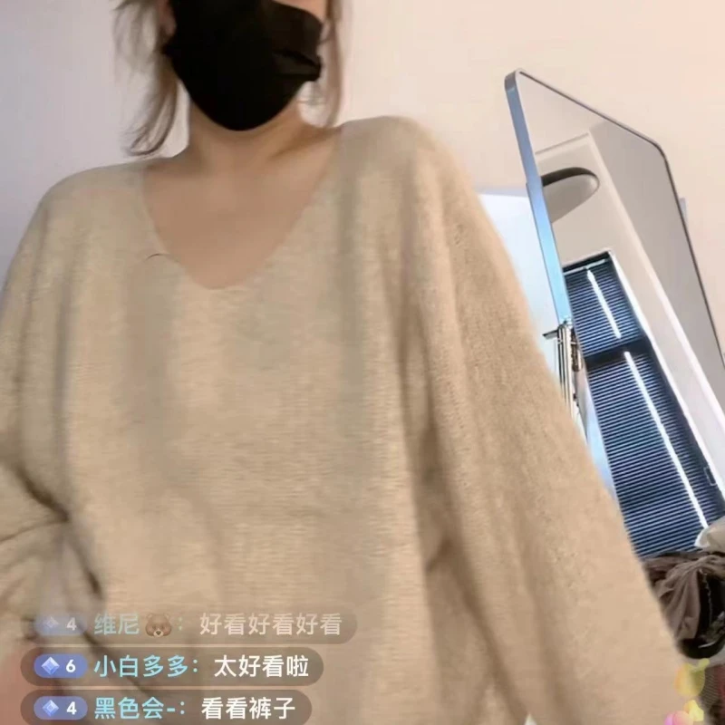 【吃不饱饱】大码新款慵懒风V领宽松针织套头镂空毛衣上衣女R8257