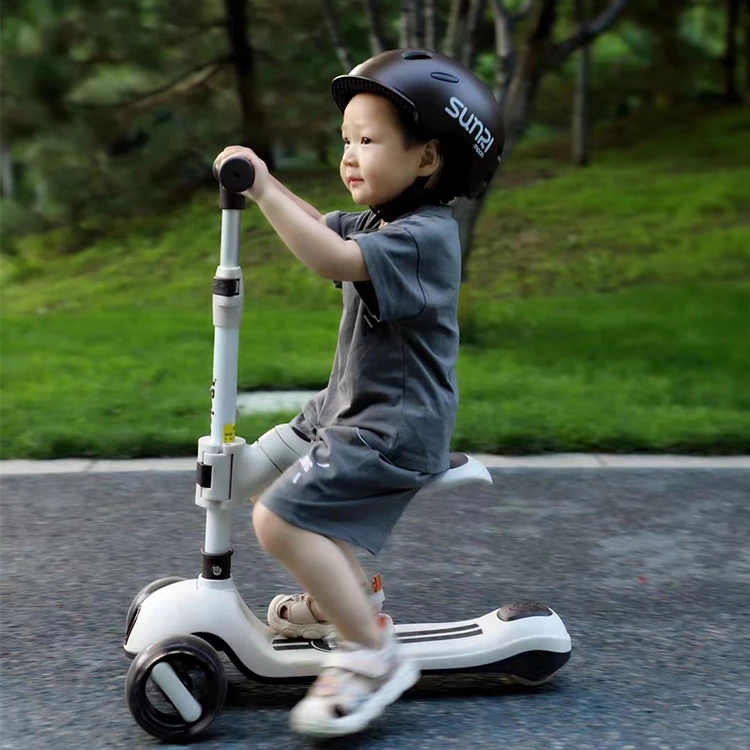 贝茵曼三合一儿童滑板车1-3-14折叠生日礼单脚男女孩音乐灯光溜娃