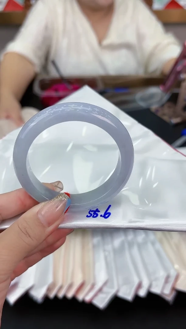 【闪购商品】翡翠手镯未镶嵌翡翠手镯