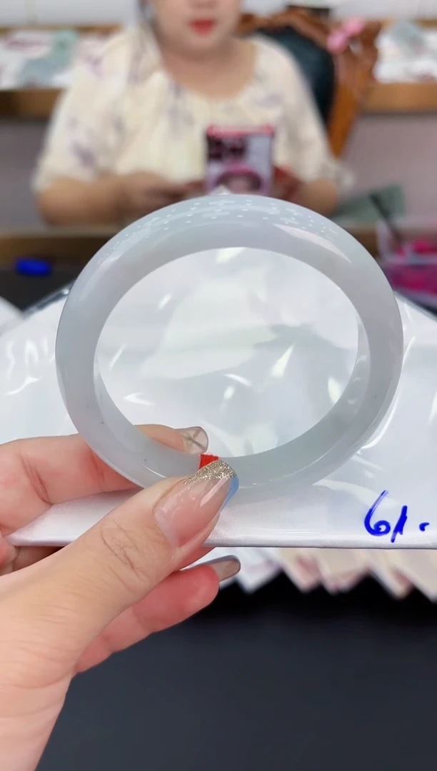 【闪购商品】翡翠手镯未镶嵌翡翠手镯