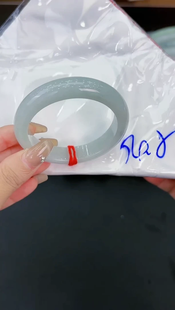 【闪购商品】翡翠手镯未镶嵌天然翡翠