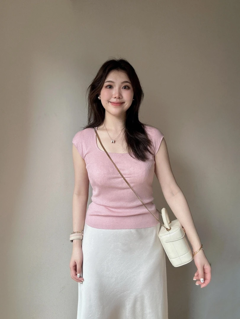 粉色甜美纯欲风u领针织短袖T恤女夏季新款高腰包臀半身裙两件套潮