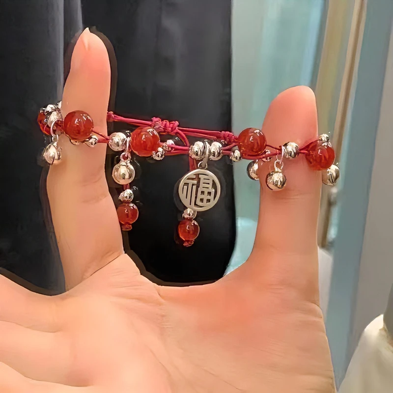苗疆少女~新年福牌平安锁铃铛编织红绳手链小众精致2025蛇年饰品