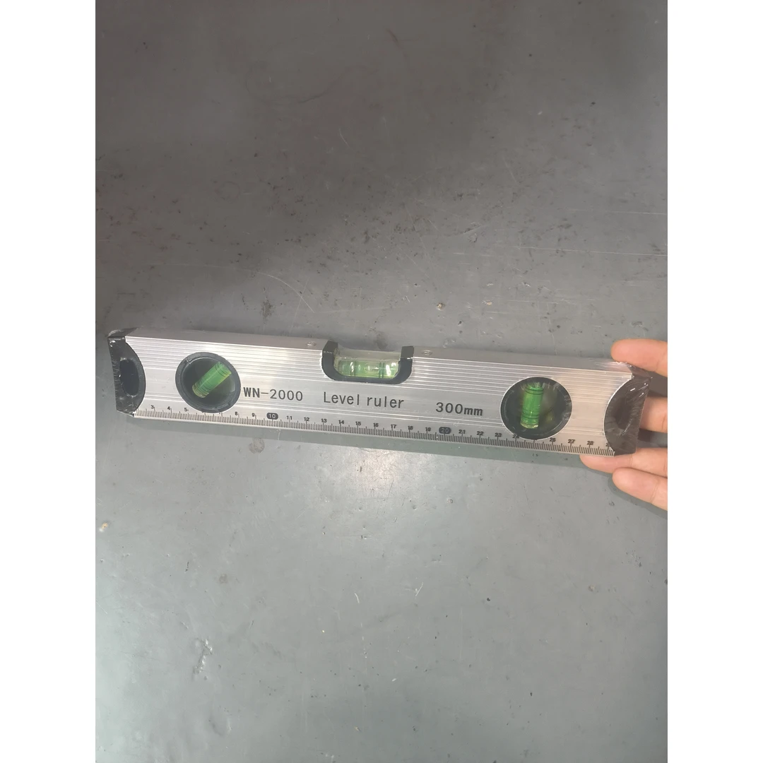 三线水平尺 带磁吸