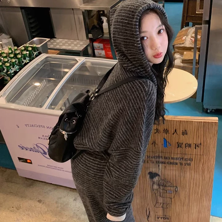 张贝贝ibell 懒人穿搭  休闲松弛感条纹套装 软糯毛呢感