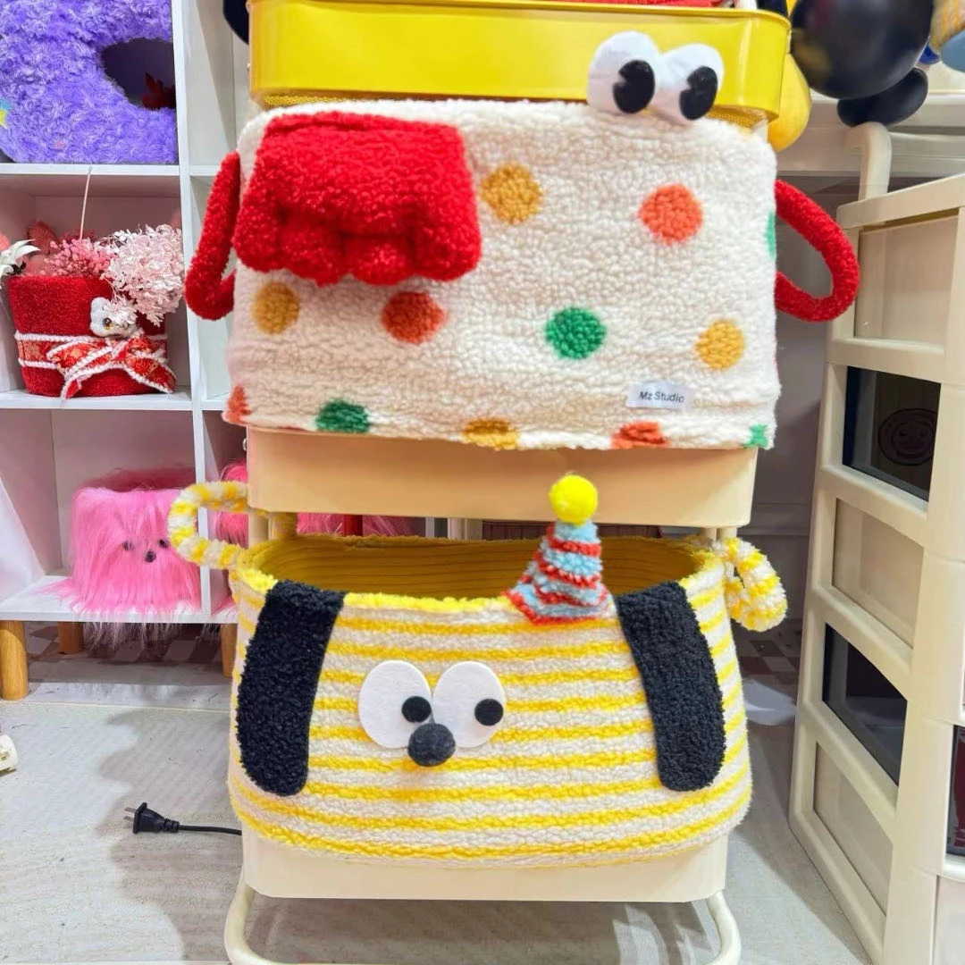 长方款波点黄狗毛绒造型款桌面创意收纳筐