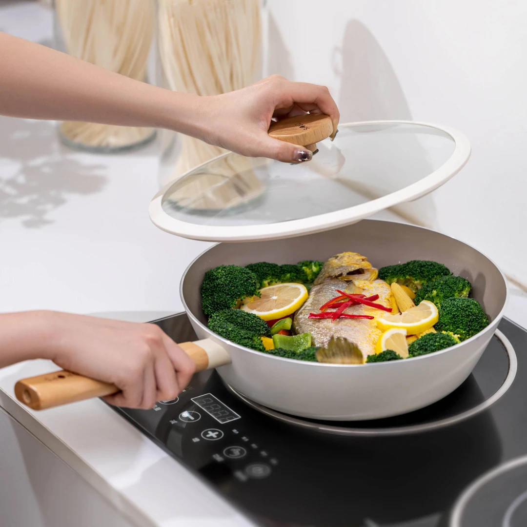 思本普仕零油不粘煎锅韩国进口零针孔家用健康无油烟炒锅平底锅