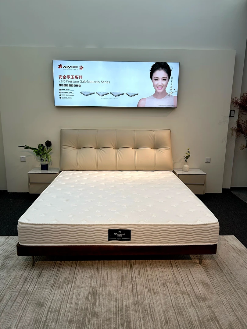 爱意YMMC08#黑色皮艺床现代简约床主卧双人床头层牛皮轻奢双人床