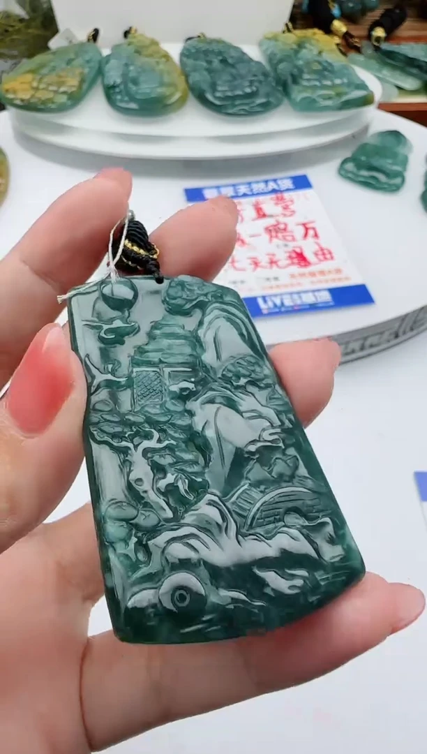 【闪购商品】翡翠颈饰未镶嵌1111111111