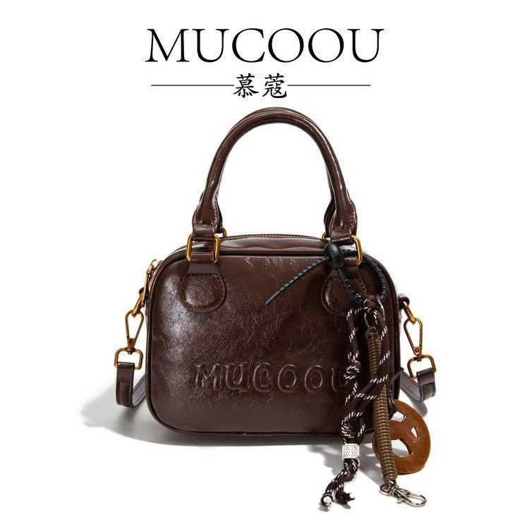 LIu轻奢 新款高级复古百搭斜挎包秋冬手提单肩保龄球包时尚潮流