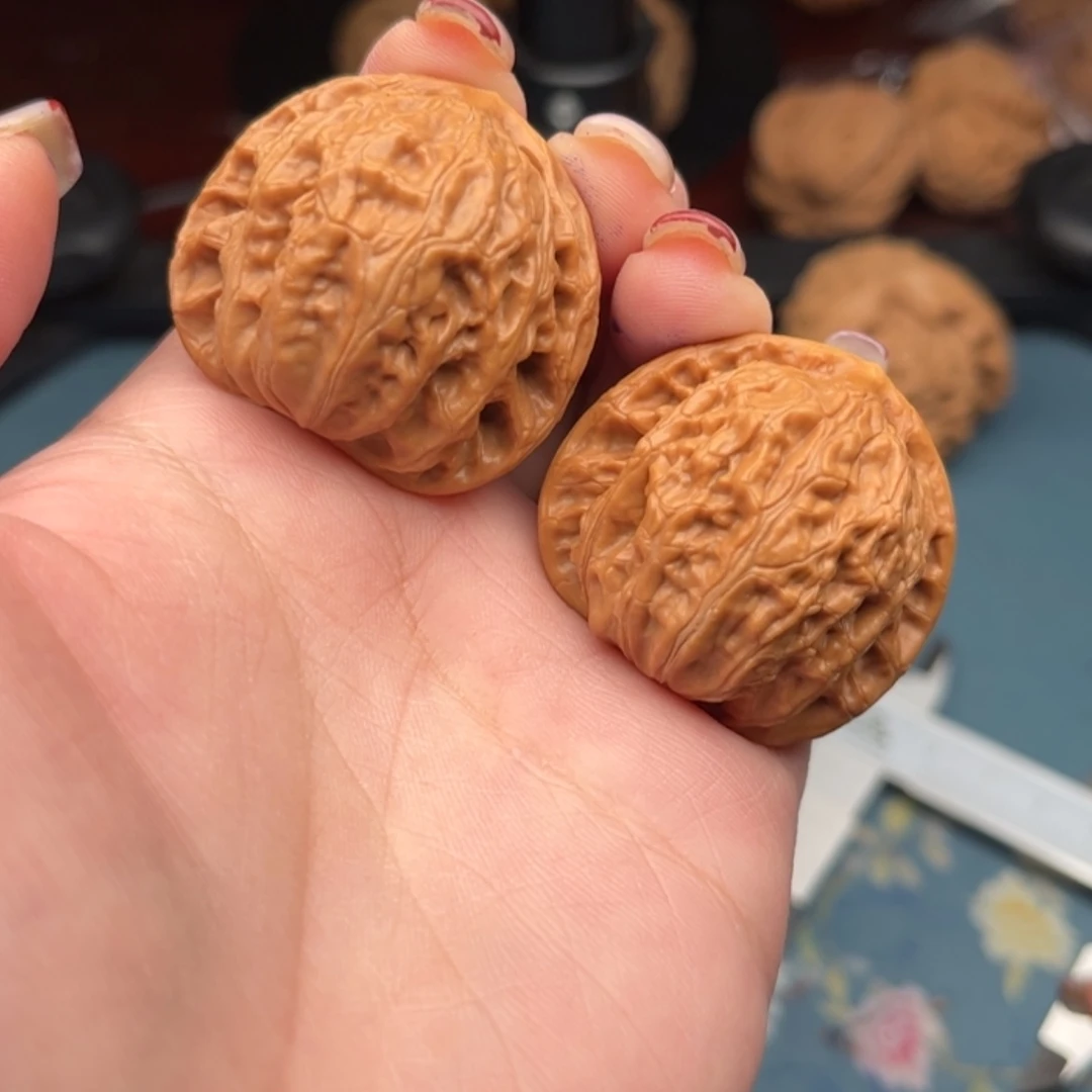 【闪购商品】文玩核桃吊坠K****乐