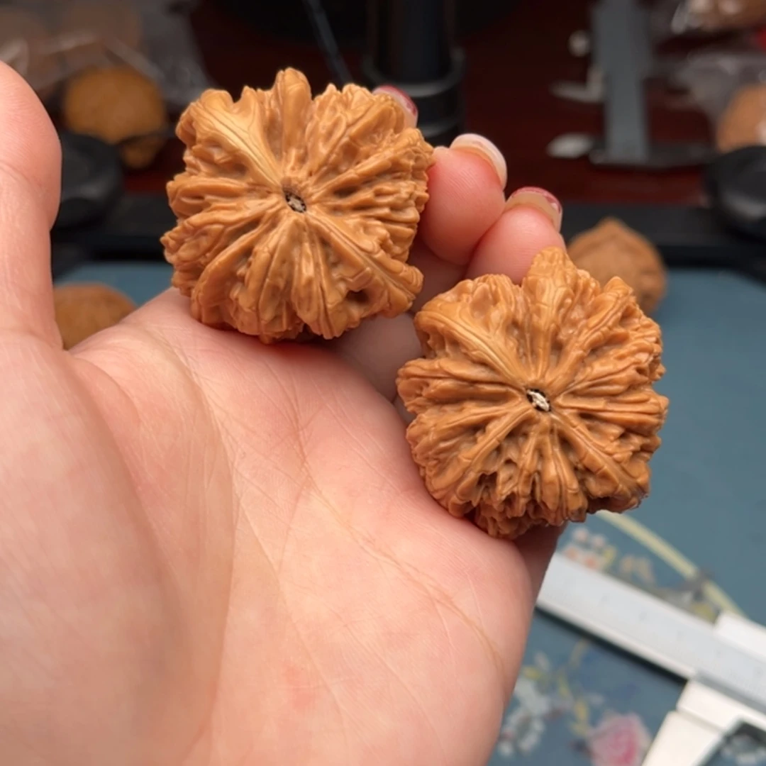 【闪购商品】文玩核桃吊坠当***你