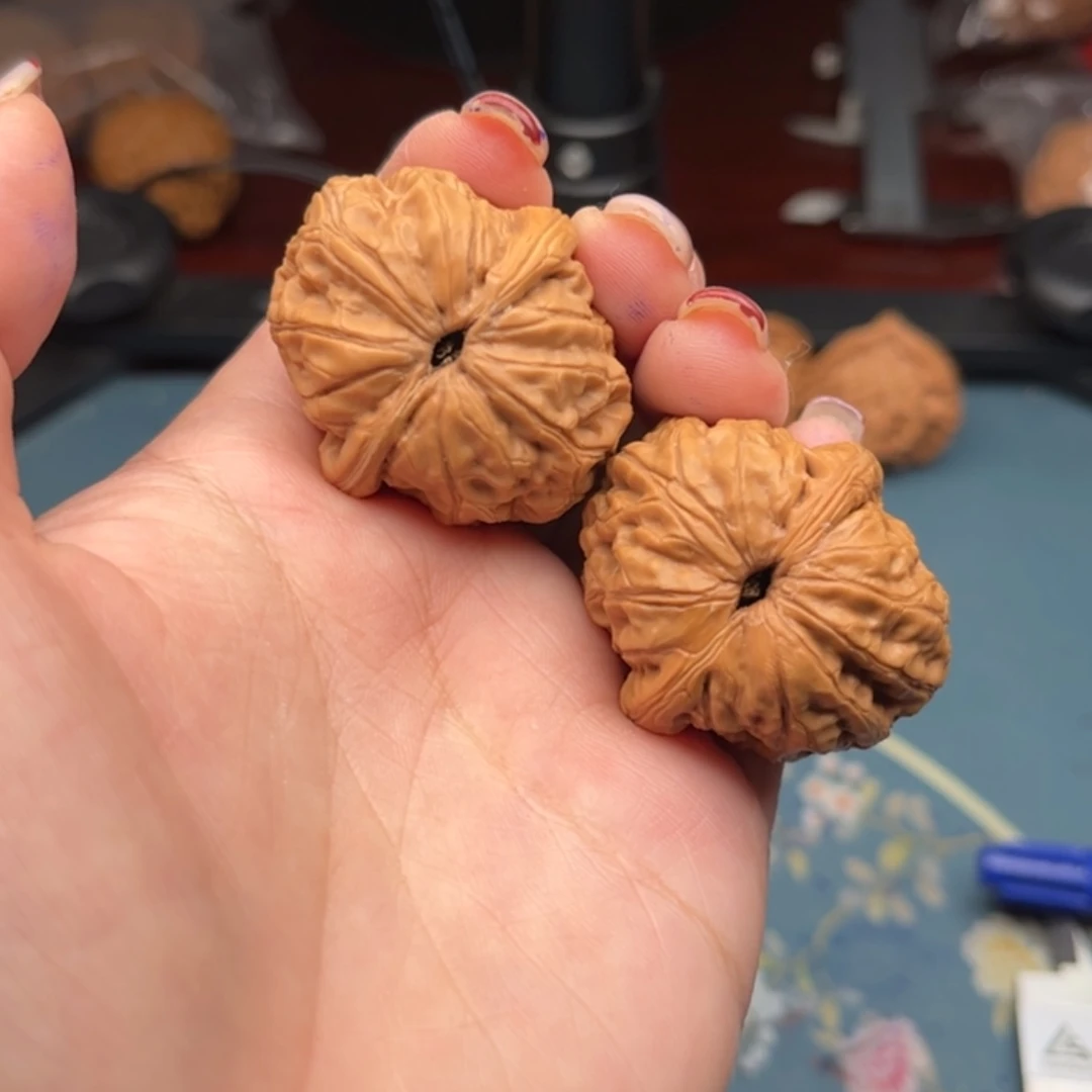 【闪购商品】文玩核桃吊坠上*丶