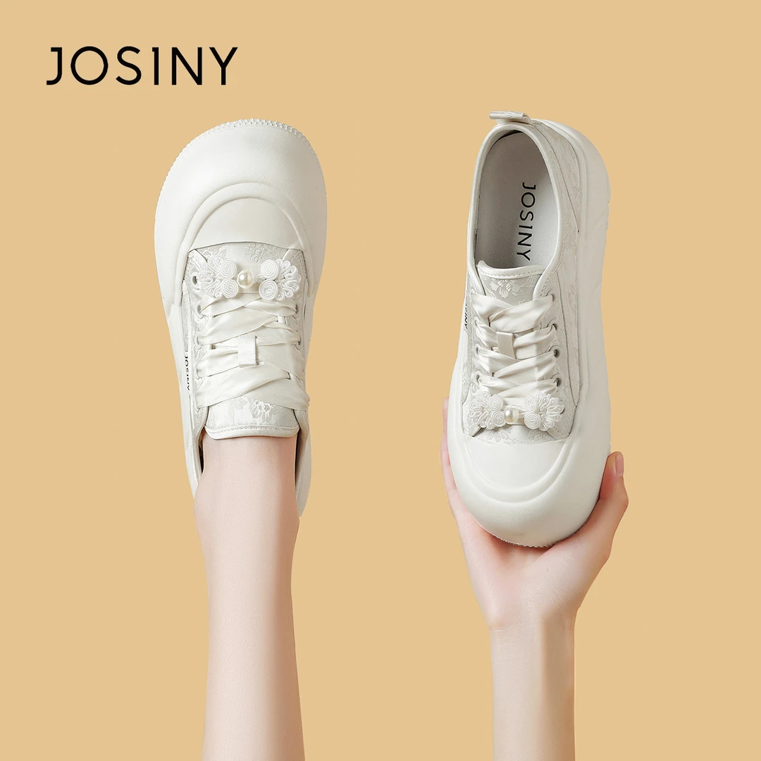 卓诗尼新中式休闲鞋国风绣花小白鞋厚底增高面包鞋透气绑带上档次