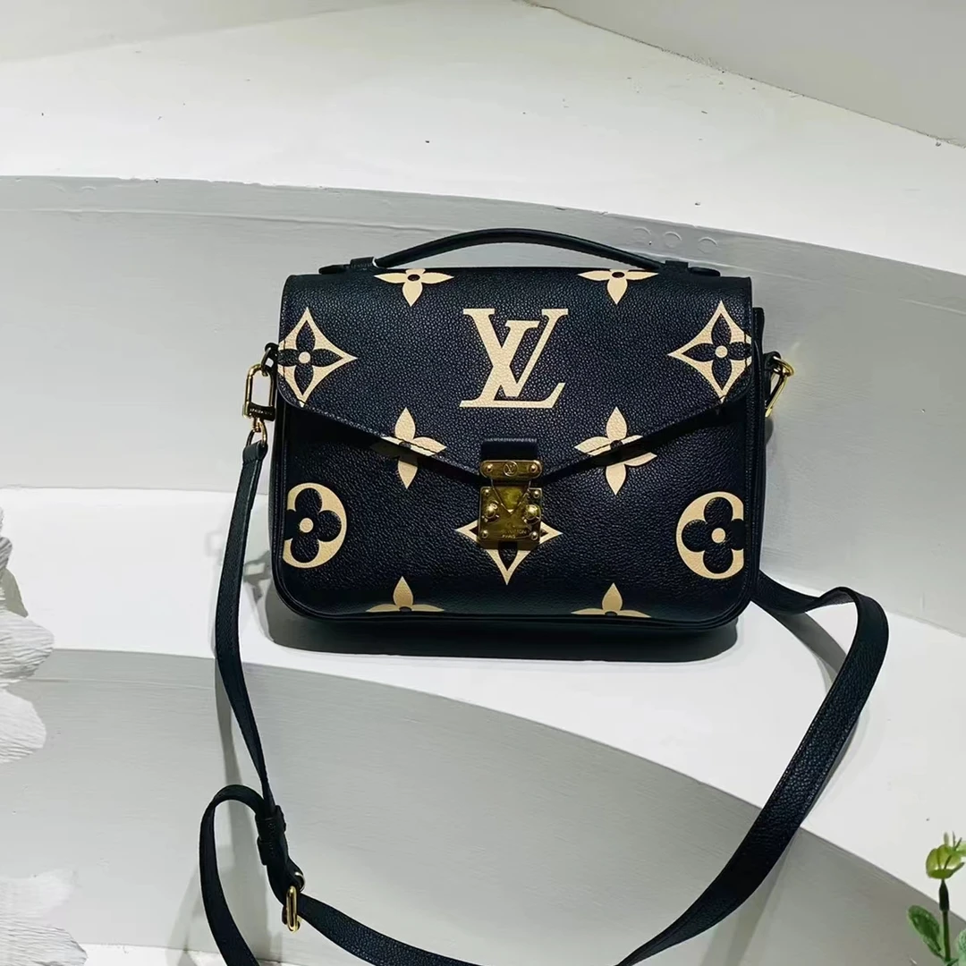 95新 LouisVuitton/路易威登 青奢荟/全皮黑小邮差斜挎包///35539