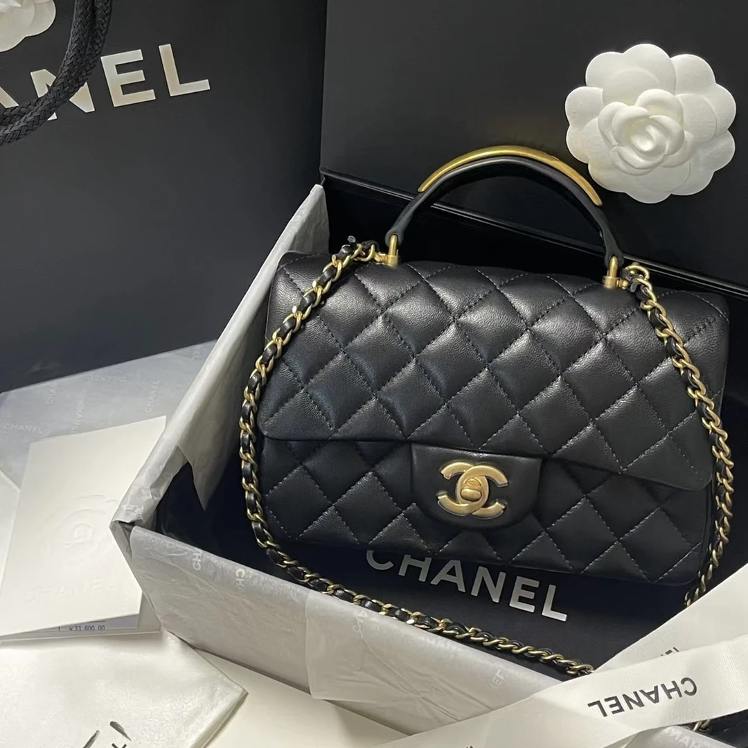 95新 Chanel/香奈儿 青奢荟/22B手柄大迷你斜挎包/54633