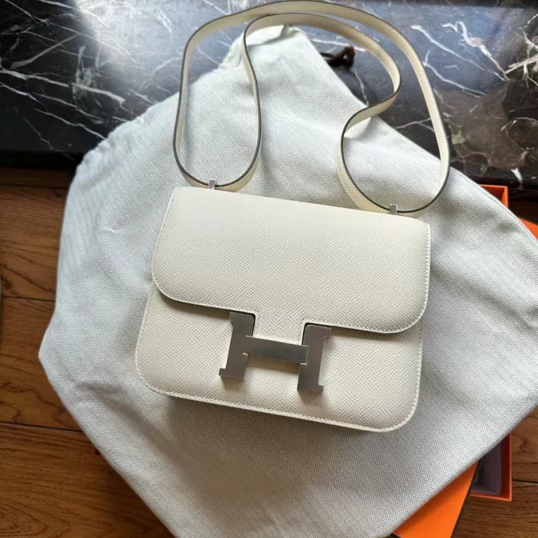 95新 Hermes/爱马仕 青奢荟/康康24奶昔白斜跨包X刻/39059