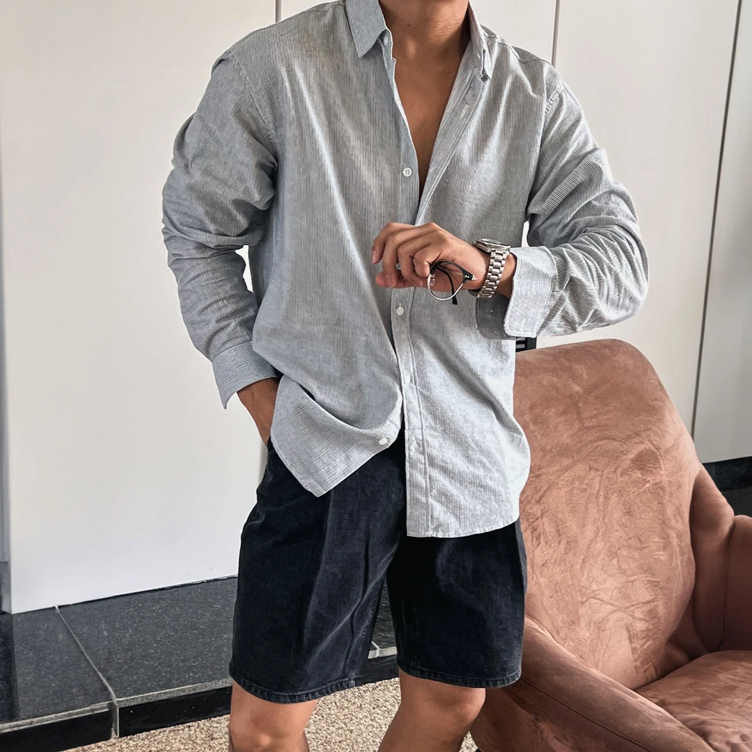 浅灰色长袖衬衫上衣男士薄款百搭复古英伦风简约休闲百搭男款衬衣