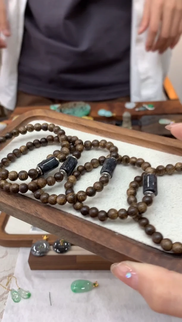 【闪购商品】翡翠手串未镶嵌桶珠多样性发货1件