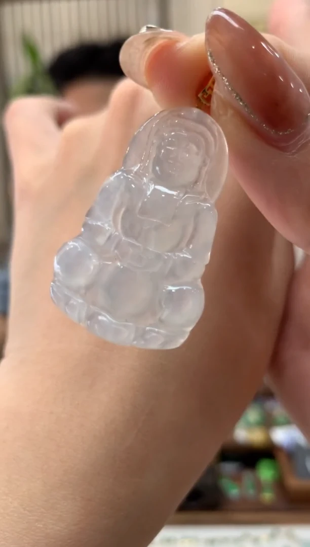 【闪购商品】翡翠吊坠(不含链)18K金镶嵌观音