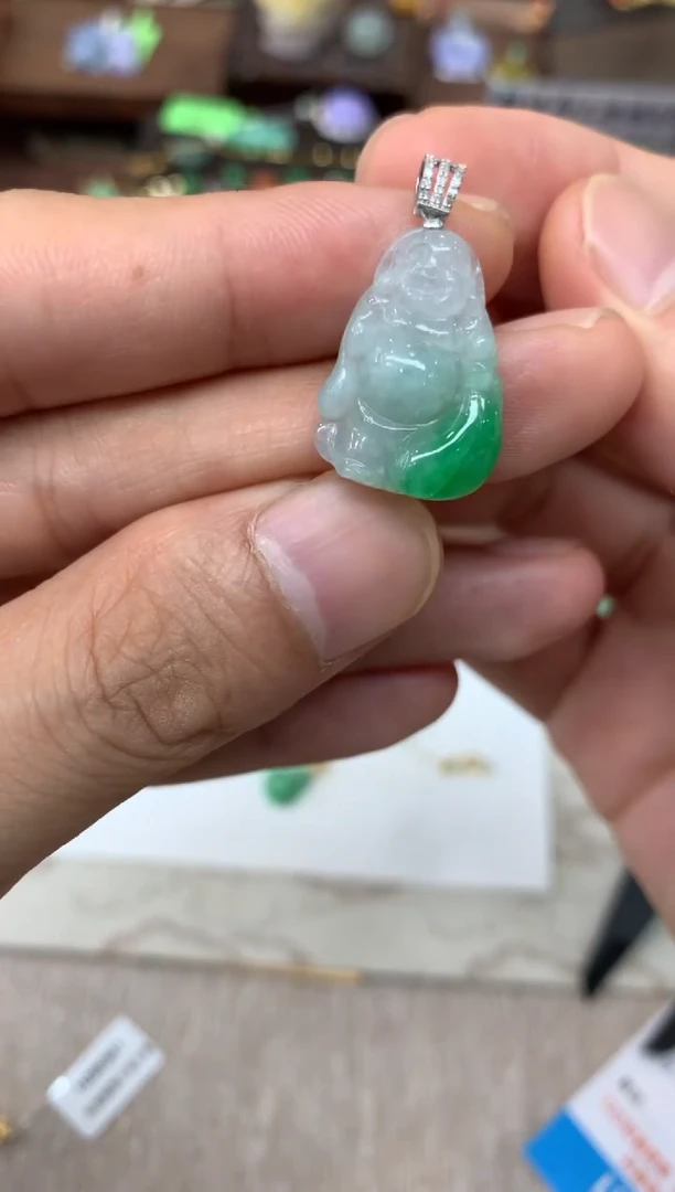 【闪购商品】翡翠吊坠(不含链)18K金镶嵌佛公