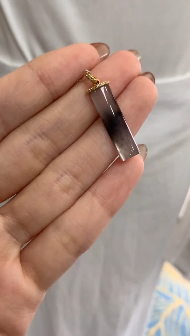 【闪购商品】翡翠吊坠(不含链)18K金镶嵌吊坠