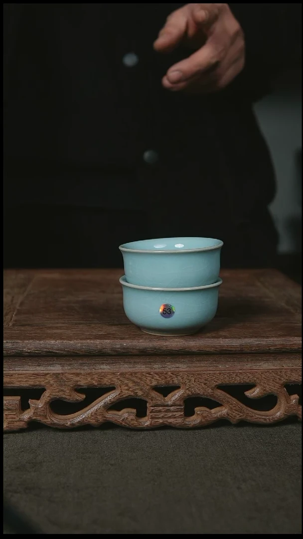 【闪购商品】瓷杯小马蹄杯一对瑕53
