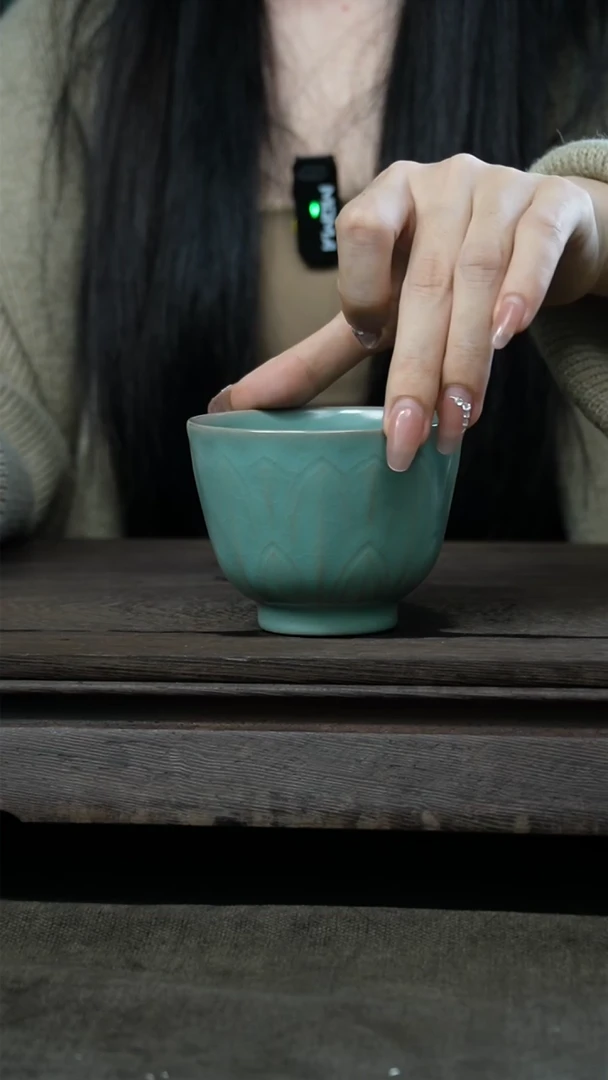 【闪购商品】杯仿古精工莲瓣杯瑕