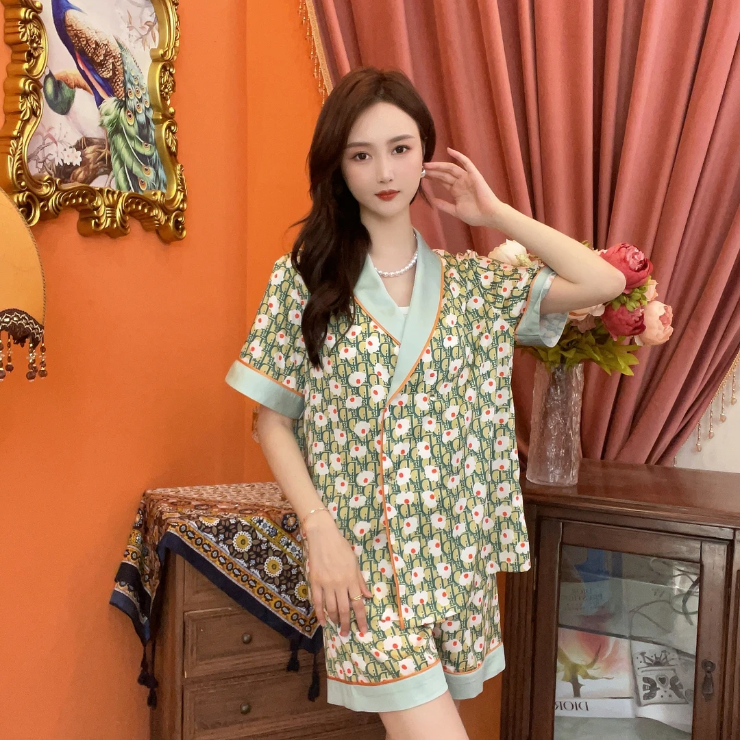 上海故事夏季女士时尚显瘦冰雪软丝睡衣家居服短袖短裤可外穿套装