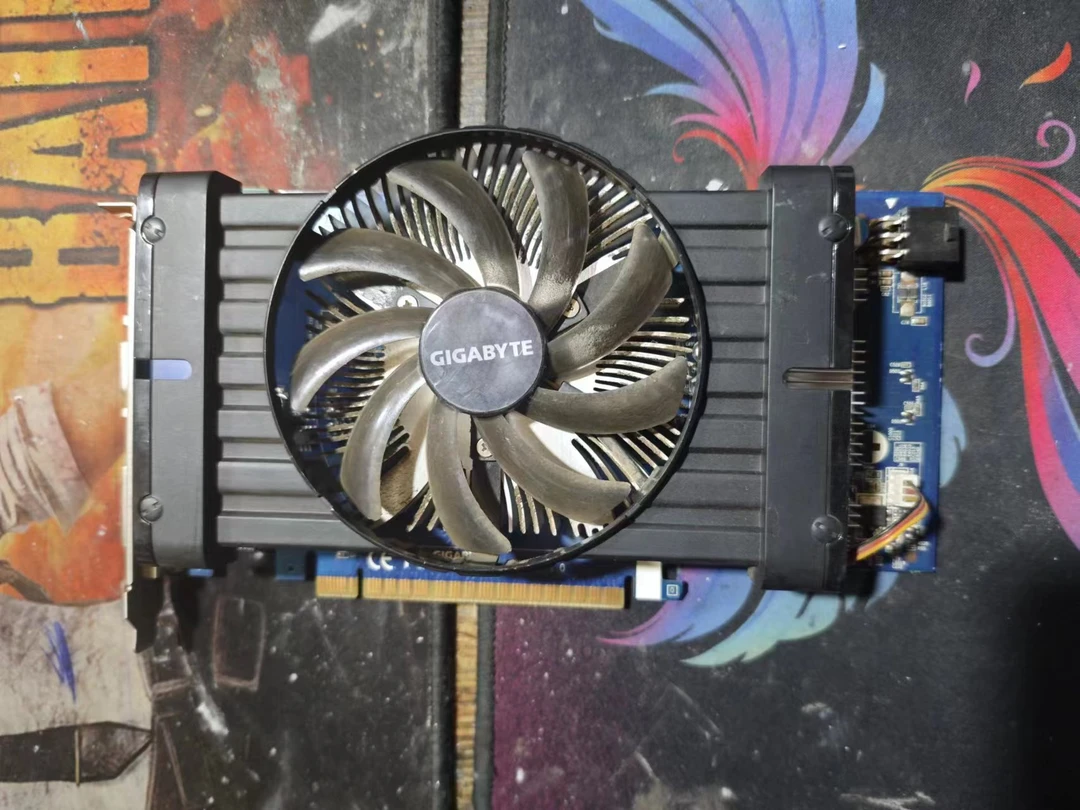 技嘉GTX550Ti