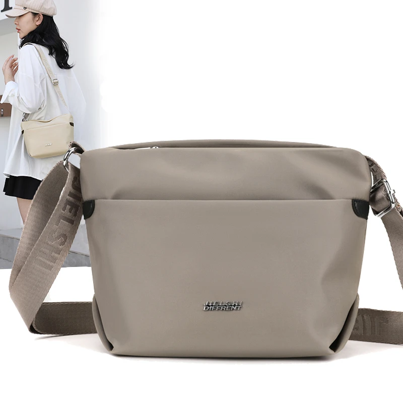 简约时尚百搭斜挎包牛津布包中年妈妈包轻便女包单肩包小包9712